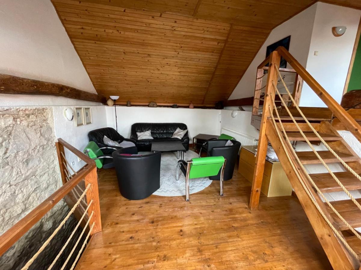 Keramicky A Vytvarny Atelier Konesin Bagian luar foto